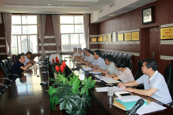 隴運(yùn)集團(tuán)公司黨委召開加強(qiáng)黨風(fēng)廉政建設(shè)，全面從嚴(yán)治黨落實(shí)主體責(zé)任專題會(huì)議